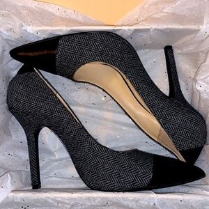 BCBG Generation Duboise Heels Black/Grey Herringbone Tweed w Black Leather Toe